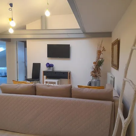 De Diseno. Moderno Y Acogedor. 2